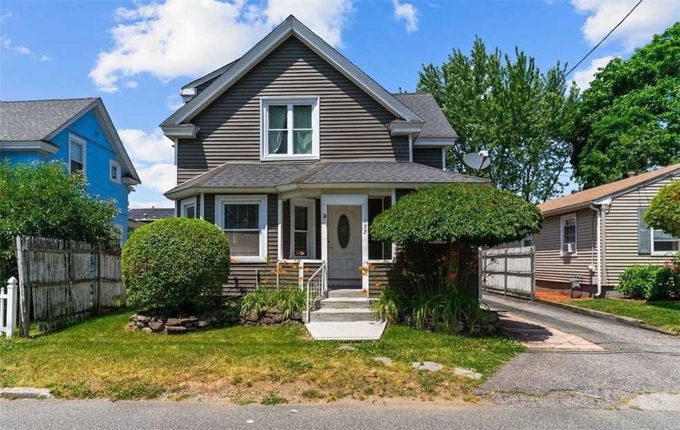 132 Columbine Ave, Pawtucket, RI 02861 - photo 1