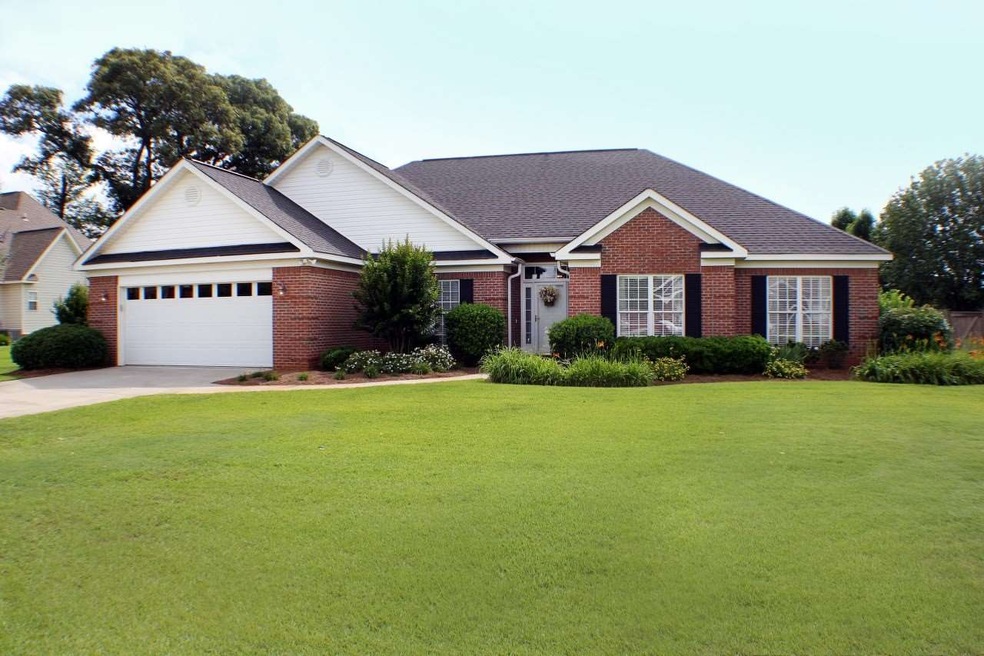 201 Rose Hill Dr, Warner Robins, GA 31088 - photo 1