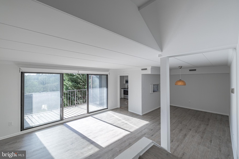 120 Roberts Ln unit 301, Alexandria, VA 22314 - photo 1