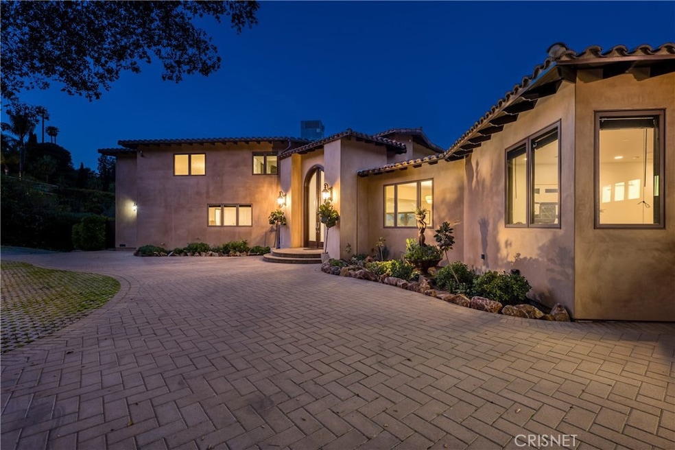 Sold $3,250,000 • Co-Listing Agent