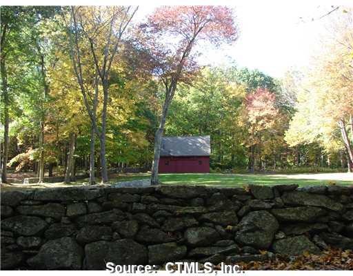 53 Aspinock Rd, Putnam, CT 06260 - photo 1