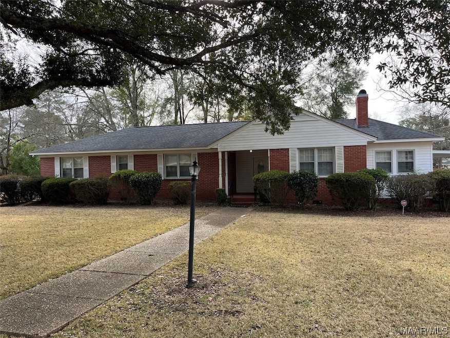 1014 Houston Park, Selma, AL 36701 - photo 1