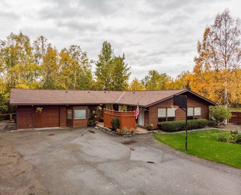 3800 de Armoun Rd, Anchorage, AK 99516 - photo 1