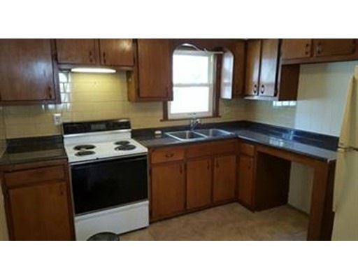 33 Union St unit 5, Taunton, MA 02780 - photo 1