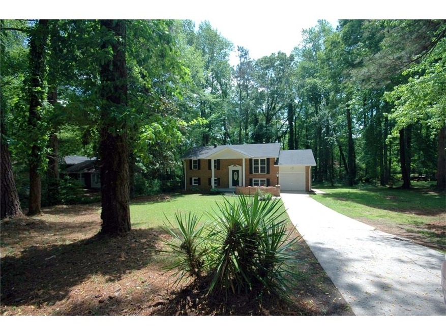 2513 Lake Jodeco Rd, Jonesboro, GA 30236 - photo 1