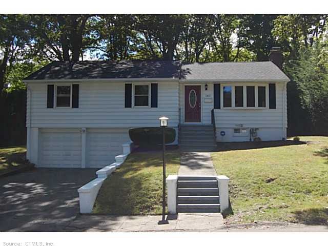 141 Pineridge Rd, Waterbury, CT 06706 - photo 1