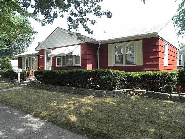 8721 Park Dr, Highland, IN 46322 - photo 1