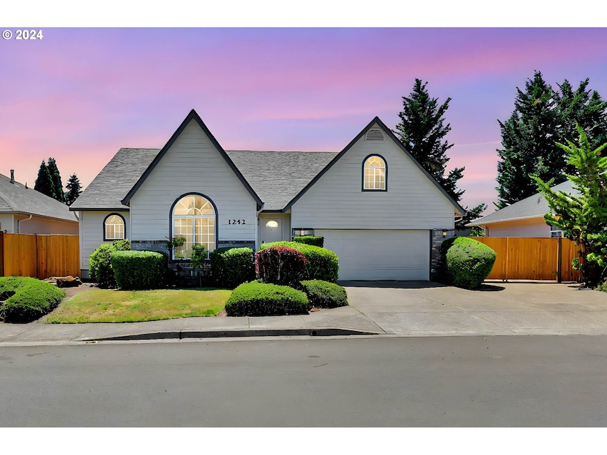 1242 Frogs Leap Ln, Eugene, OR 97404 - photo 1