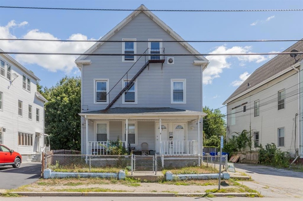 228 Rhode Island Ave, Pawtucket, RI 02860 - photo 1