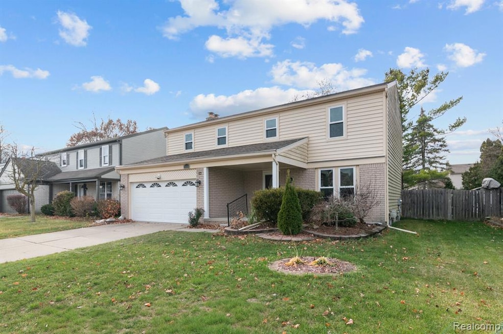 2124 E Roundtable Dr, Canton, MI 48188 - photo 1