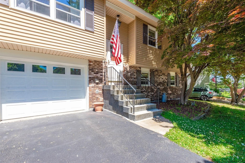 10 Daniel St, Rensselaer, NY 12144 - photo 1