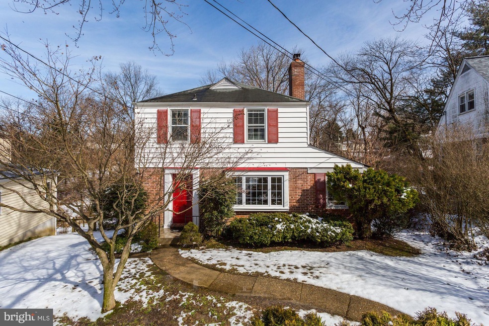 6633 Loch Hill Rd, Baltimore, MD 21239 - photo 1