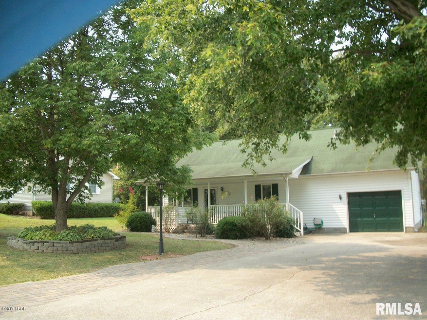 104 Tuttle Dr, Harrisburg, IL 62946 - photo 1