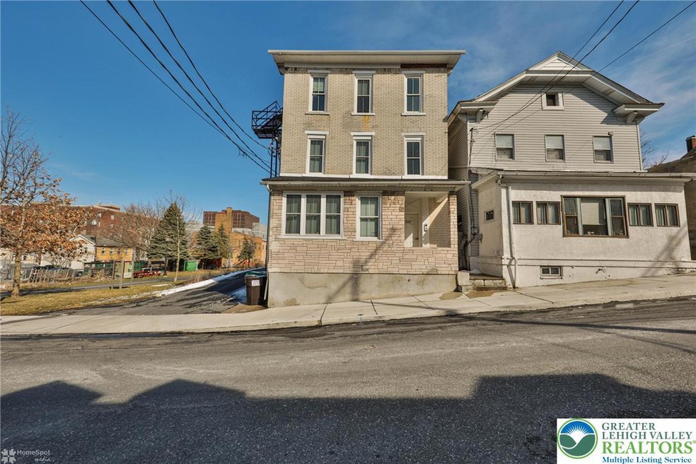 328 Polk St unit 3, Bethlehem, PA 18015 - photo 1