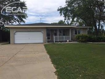 3060 W Hill Rd, Flint, MI 48507 - photo 1