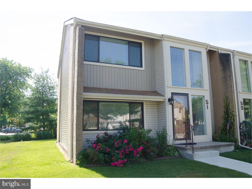 51 Viburnum Ln, Mount Laurel, NJ 08054 - photo 1
