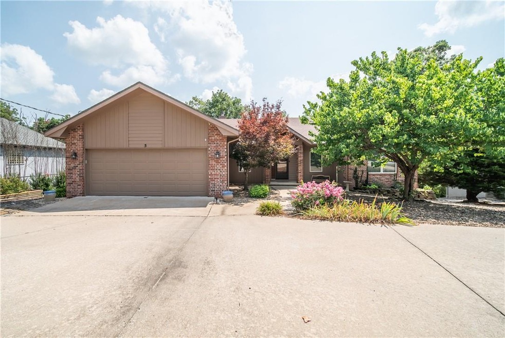 5 Cambria Ln, Bella Vista, AR 72715 - photo 1