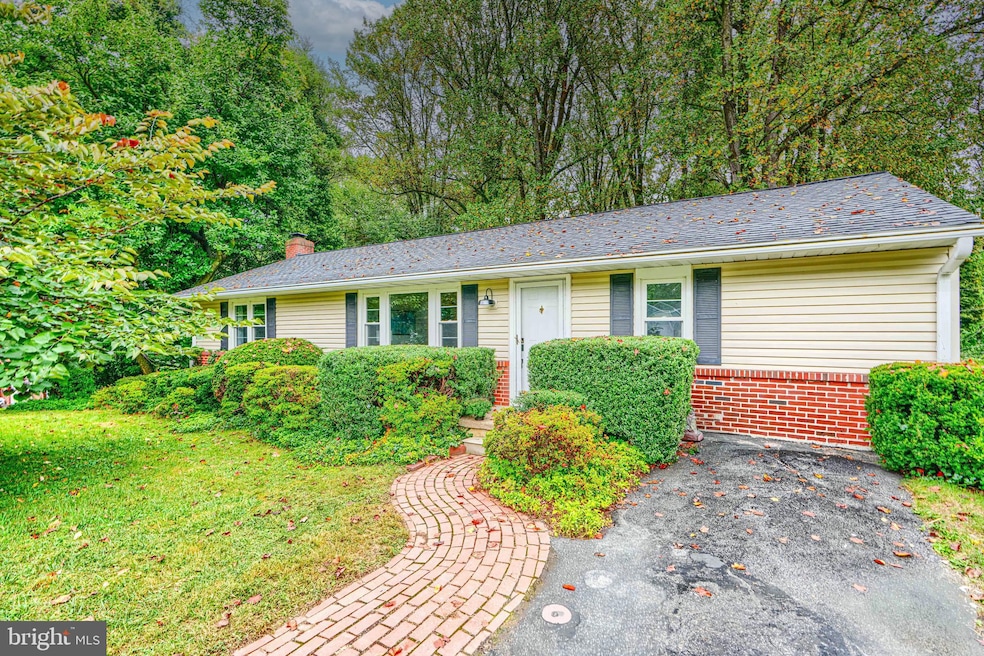 8809 Wolverton Rd, Parkville, MD 21234 - photo 1