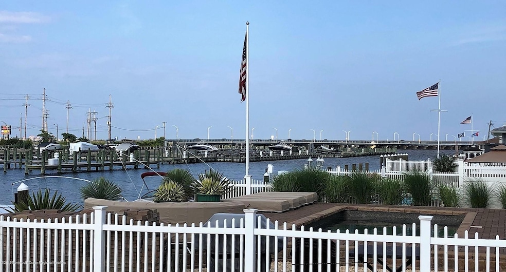 24 Cruiser Ct, Toms River, NJ 08753 - photo 1