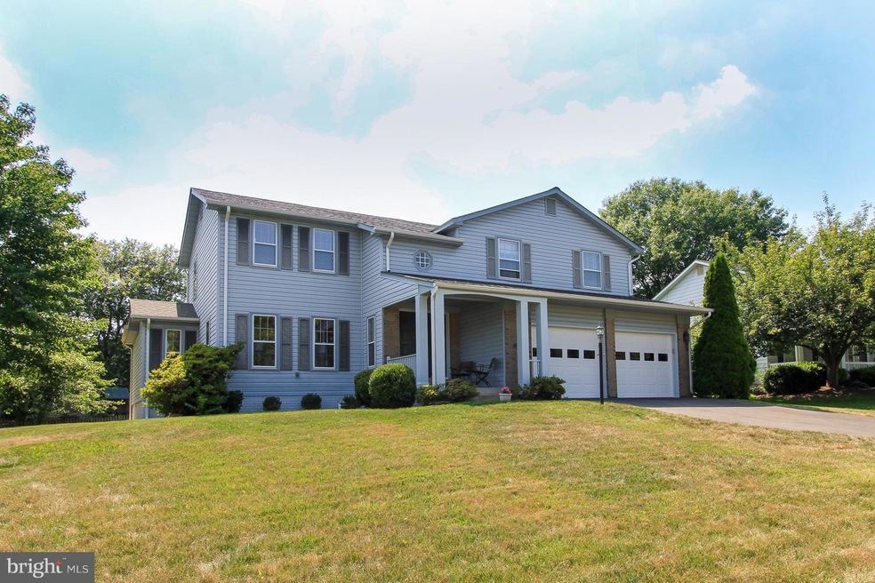 13405 Birch Bark Ct, Fairfax, VA 22033 - photo 1