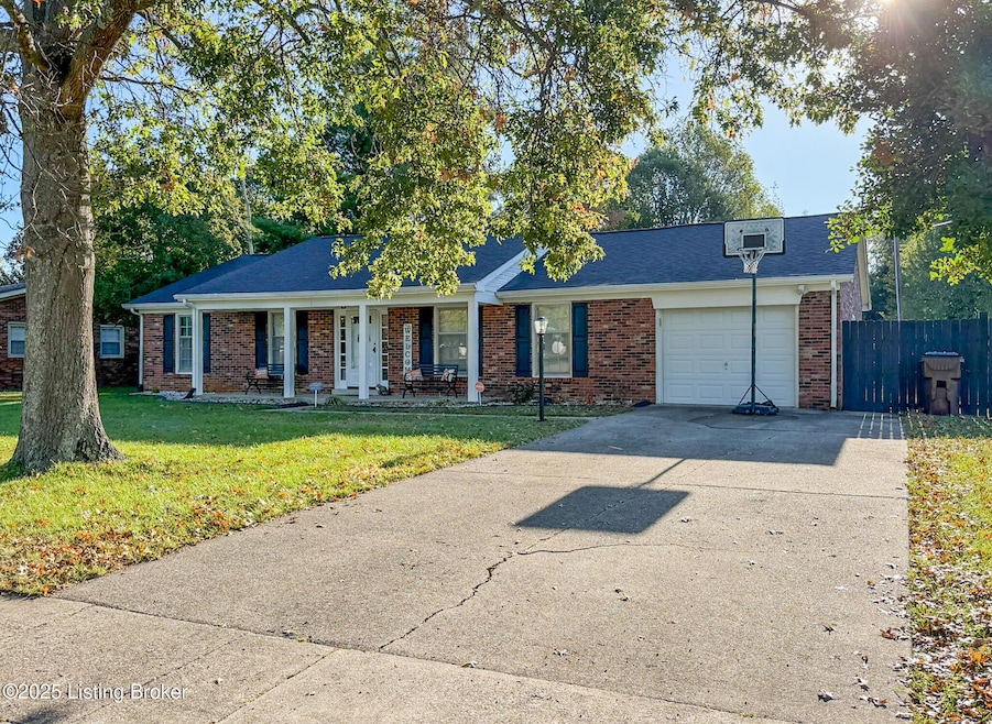301 Foxtail Rd, Versailles, KY 40383 - photo 1