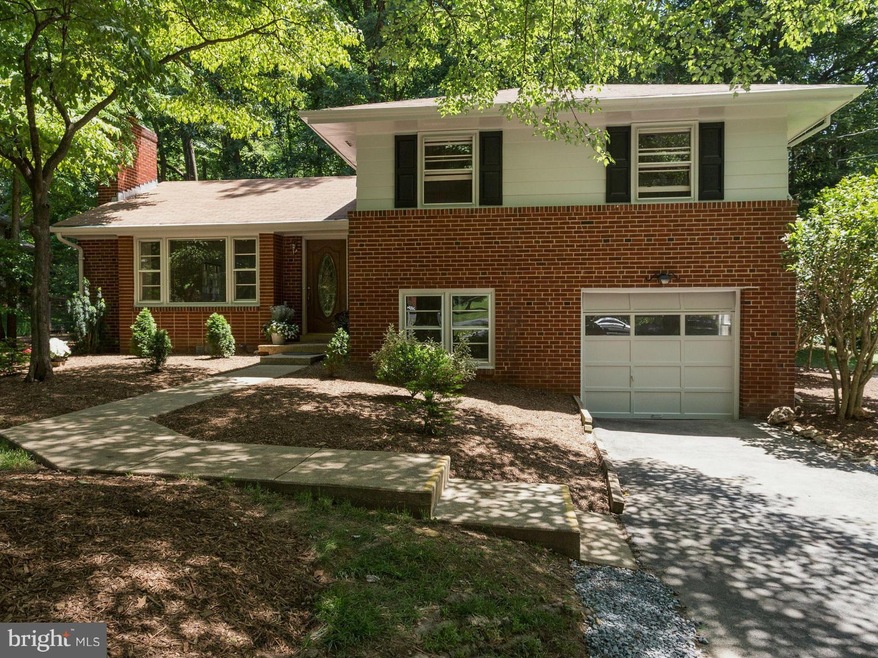 3523 Kirkwood Dr, Fairfax, VA 22031 - photo 1