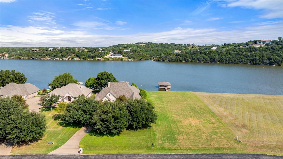 1208 E Baja Ct, Granbury, TX 76048 - photo 1