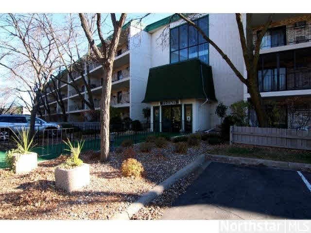 10531 10531 Cedar Lake Road--, Minnetonka, MN 55305 - photo 1