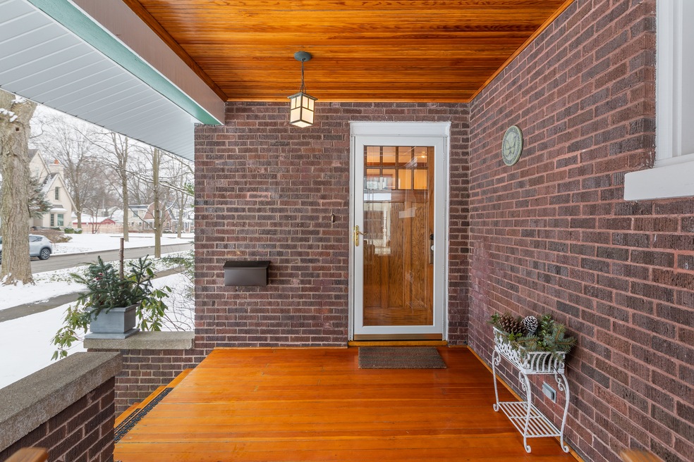 717 N Ellsworth St, Naperville, IL 60563 - photo 1