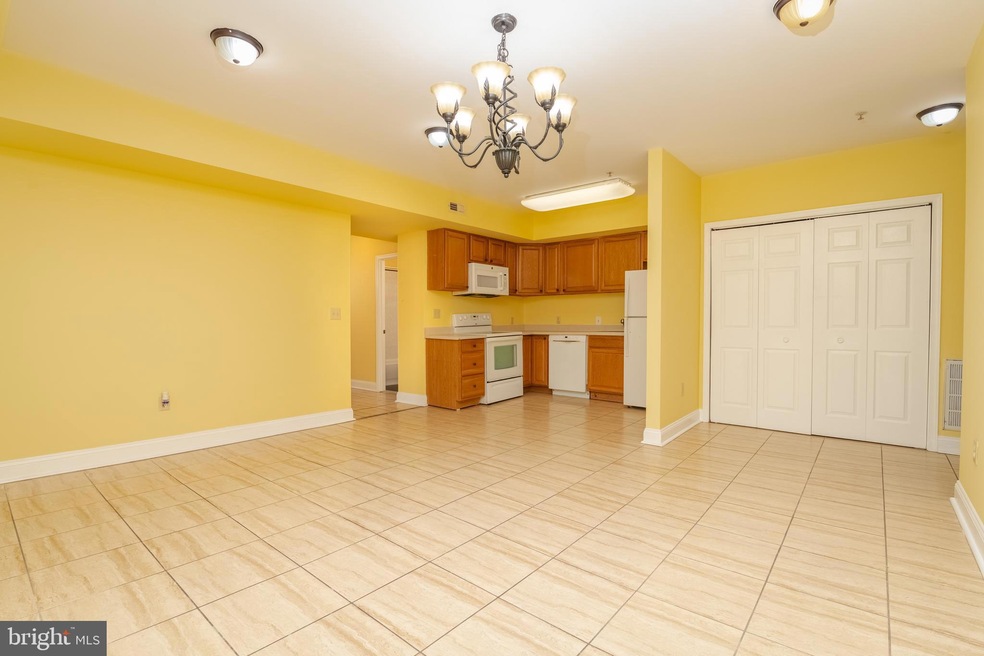 422 W Franklin St unit 2A, Baltimore, MD 21201 - photo 1