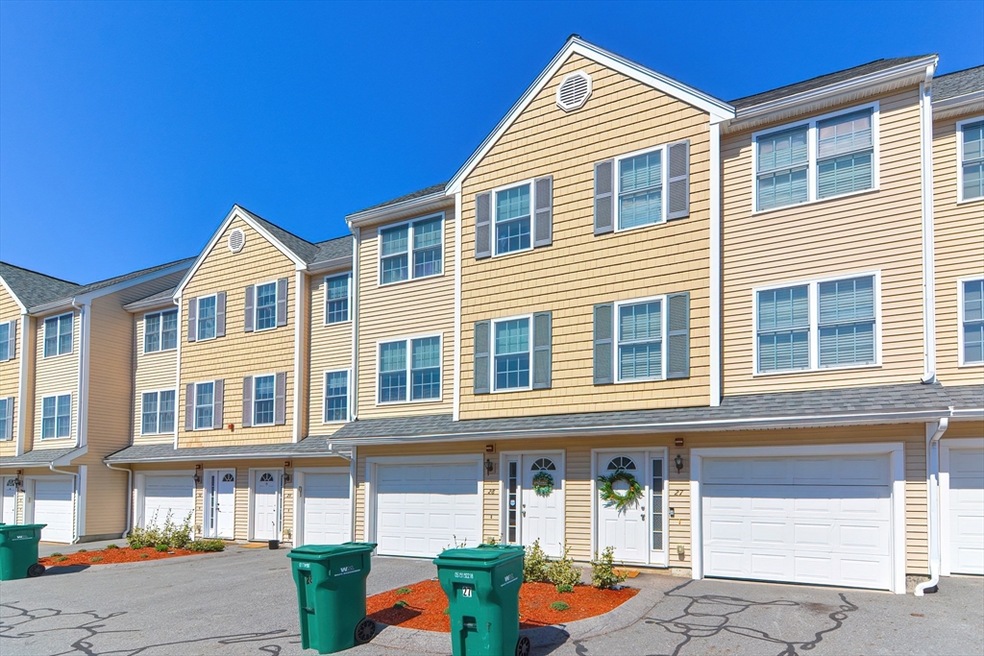 417 Hildreth St unit 28, Lowell, MA 01850 - photo 1