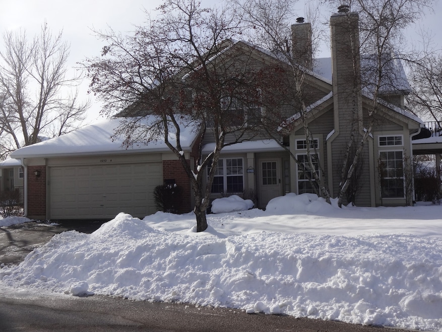 1632 Columbia Cir unit 4, Bartlett, IL 60103 - photo 1