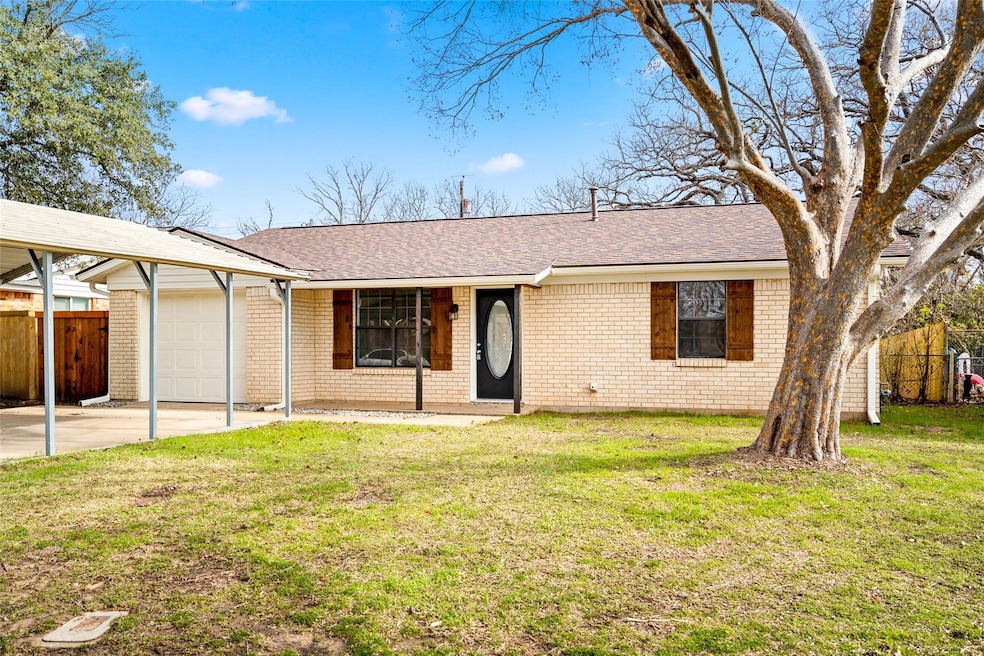 1826 S Center St, Denison, TX 75021 - photo 1