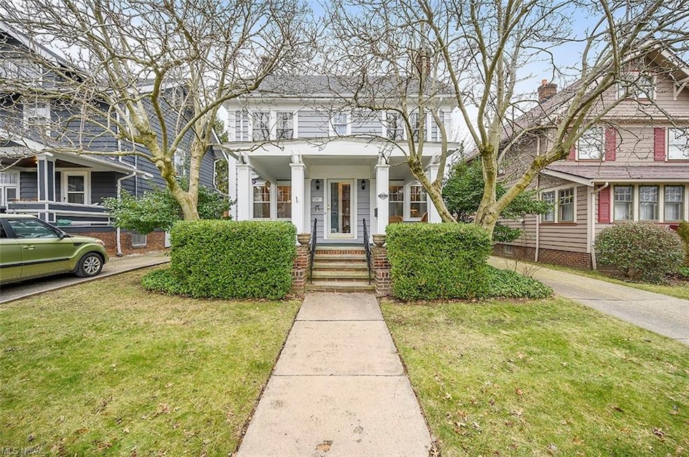 Welcome to 1660 Lewis Drive!