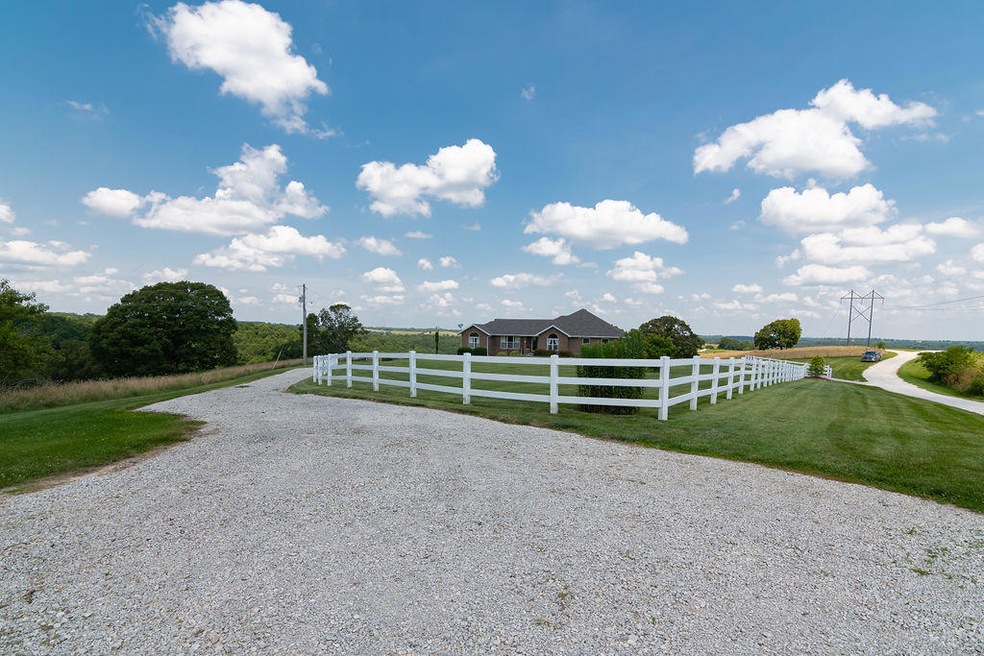 153SpringViewPlReedsSpring-1Exteriors(22