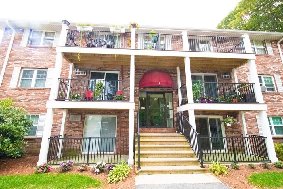 9 Kenmar Dr unit 22, Billerica, MA 01821 - photo 1