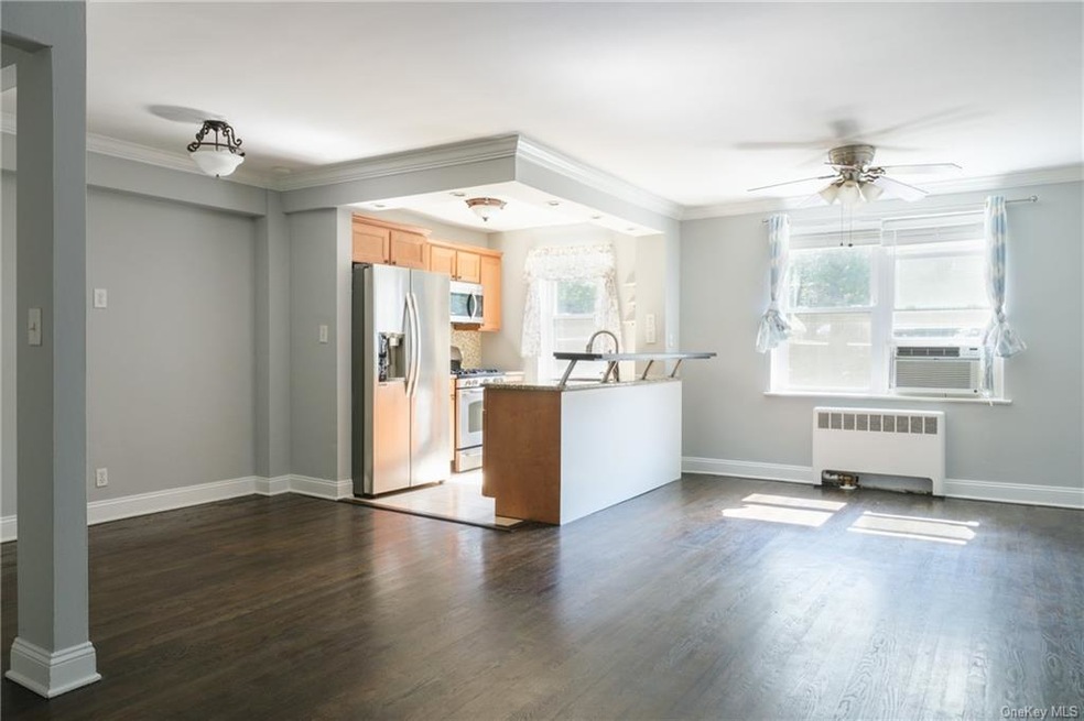 144 Ravine Ave unit 2-B, Yonkers, NY 10701 - photo 1