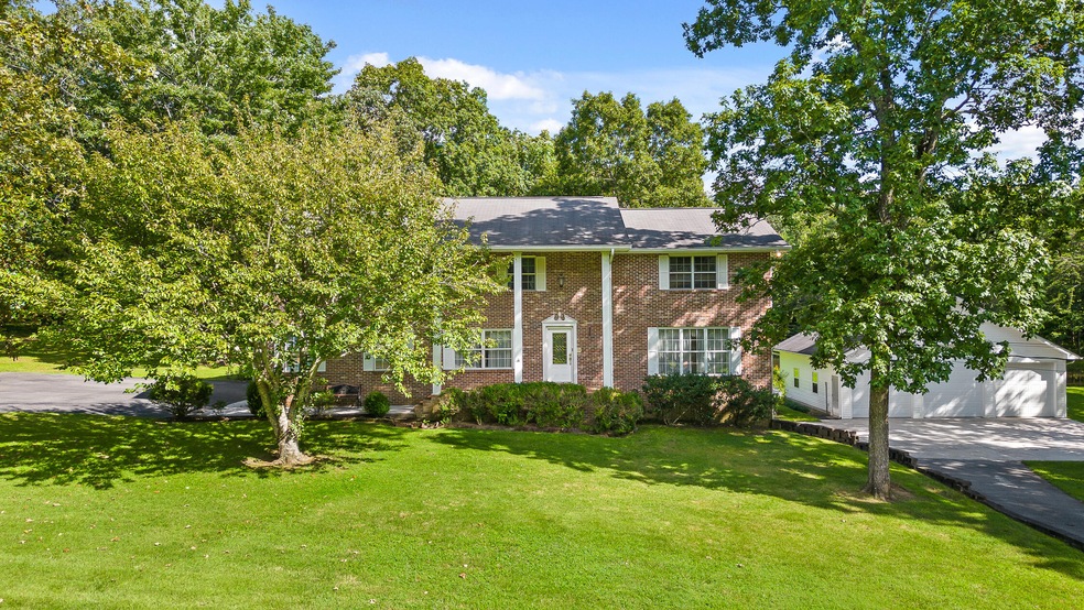 3118 Edgewood Dr