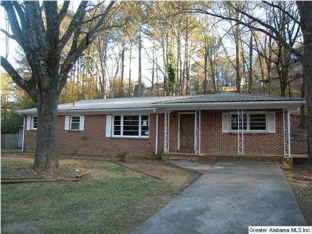 2231 4th Place Cir NE, Center Point, AL 35215 - photo 1