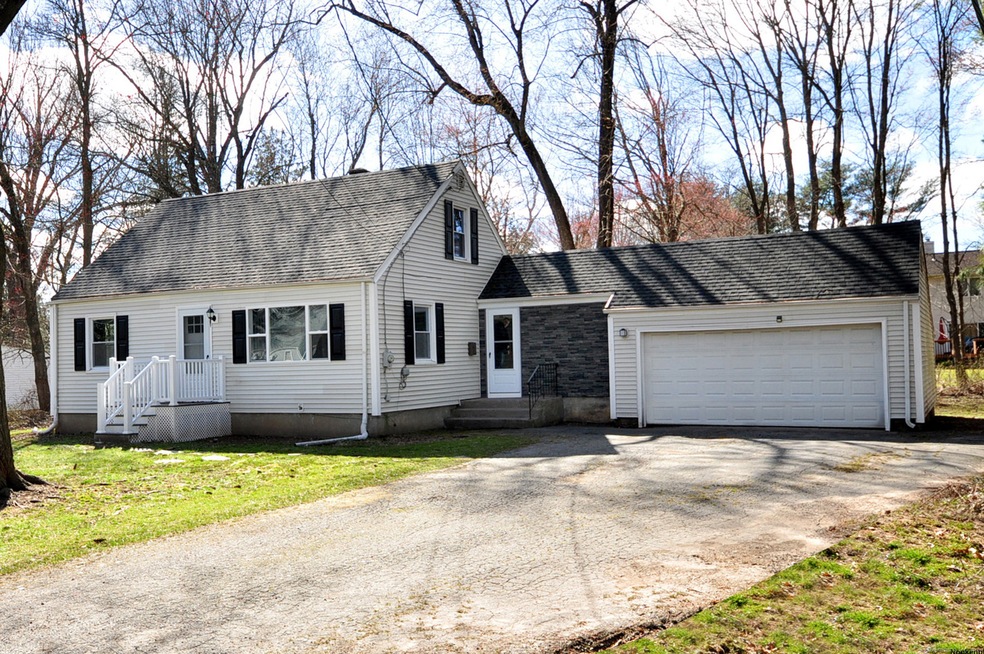 10 Applewood Rd, Bloomfield, CT 06002 - photo 1