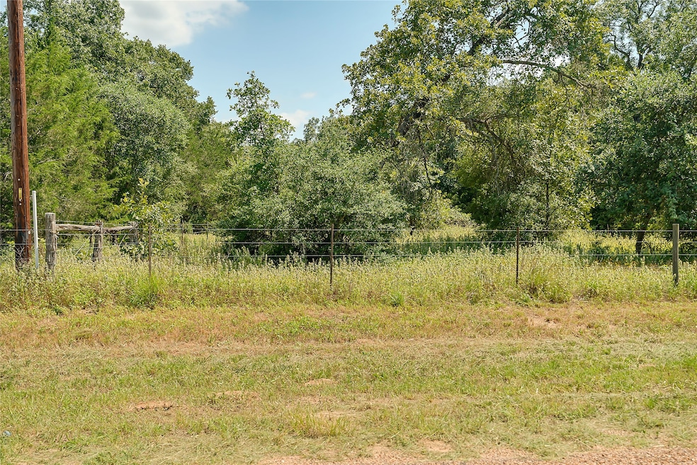 19231 County Road 215, Weimar, TX 78962 - photo 1