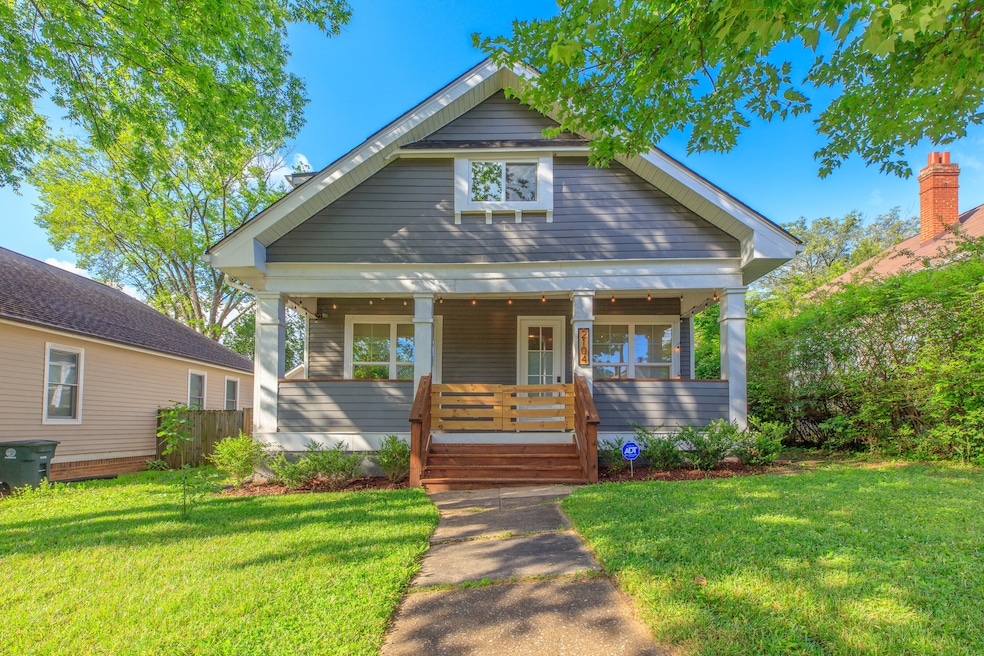 2104 Oak St HD-32