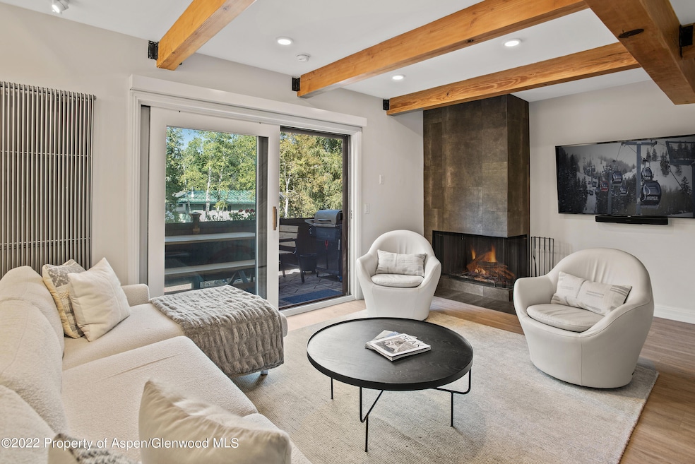 424ParkAve_Med22091209