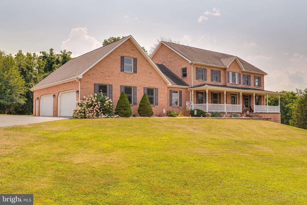 1033 Runnymeade Rd, Bunker Hill, WV 25413 - photo 1