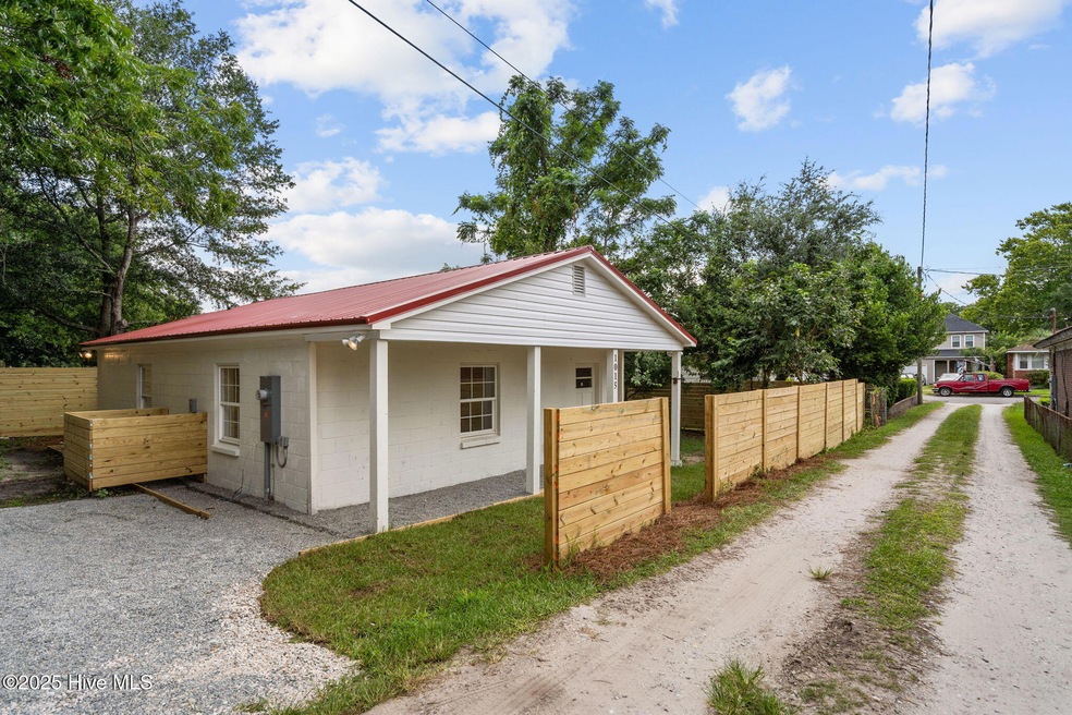 1015 Shaws Aly, Wilmington, NC 28401 - photo 1