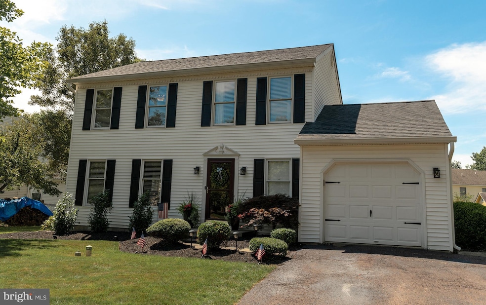 119 Abbey Dr, Royersford, PA 19468 - photo 1