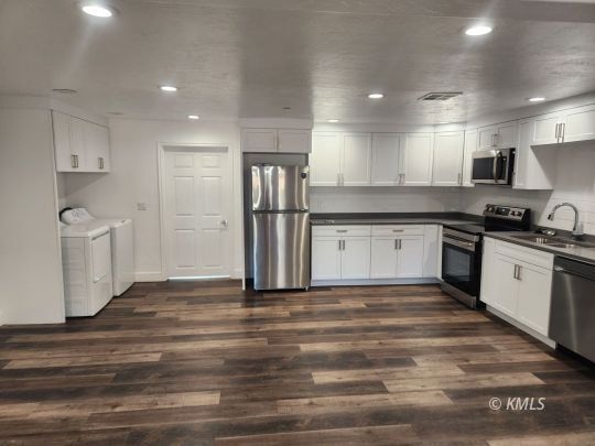 495 E Jessop Ave unit B, Hildale, UT 84784 - photo 1