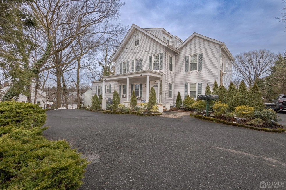 203 Woodbridge Ave unit 4, Metuchen, NJ 08840 - photo 1