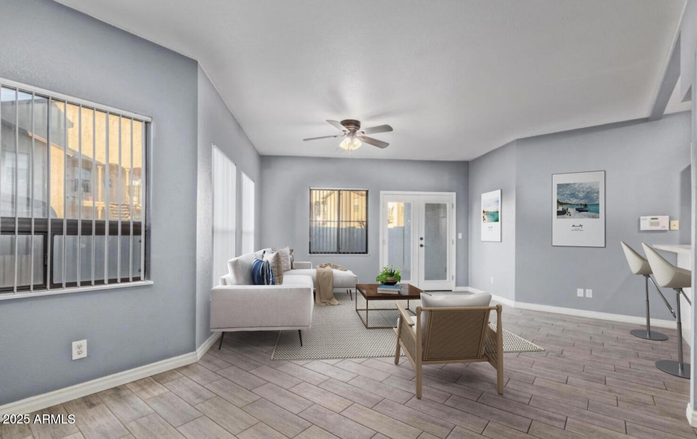 280 S Elizabeth Way unit 14, Chandler, AZ 85225 - photo 1