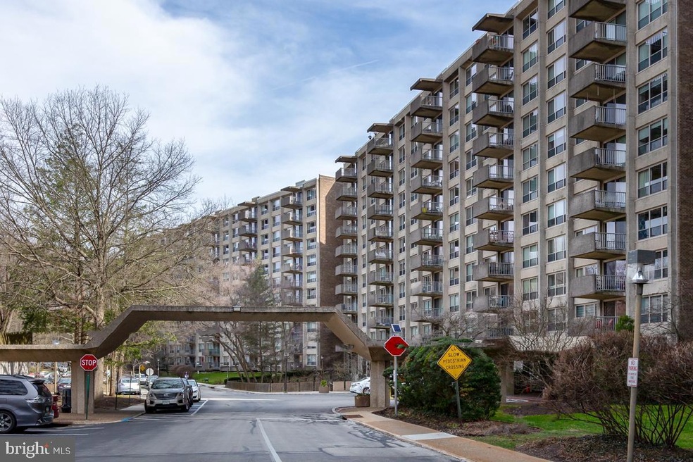 Green Hill Condominiums unit ED712, Wynnewood, PA 19096 - photo 1